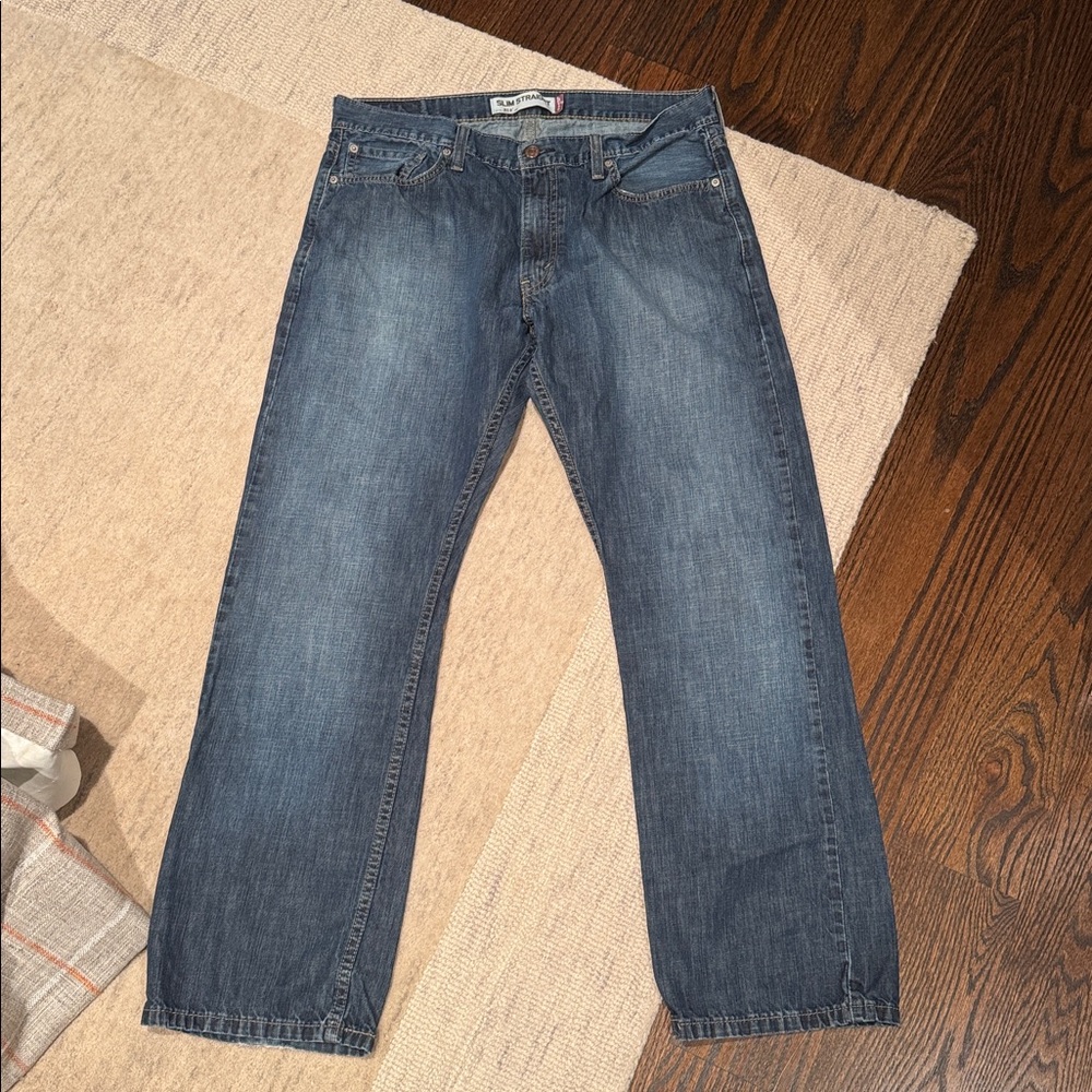 Levi’s Slim Straight 514 Jean in 36 x 30